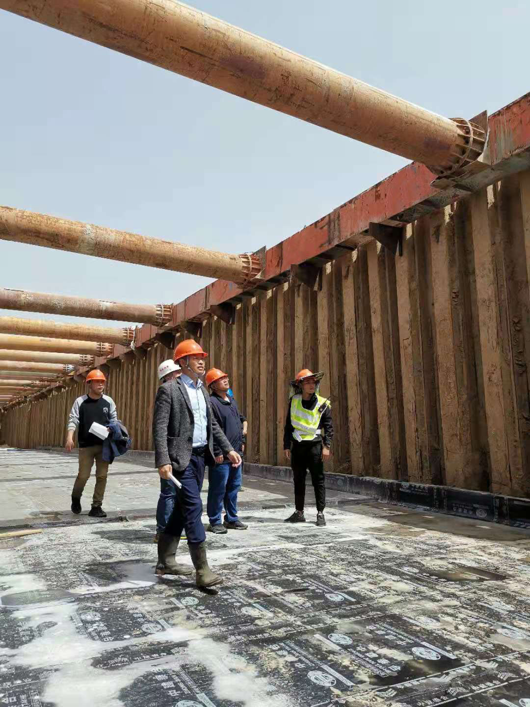 現(xiàn)場調(diào)度 (3).JPG