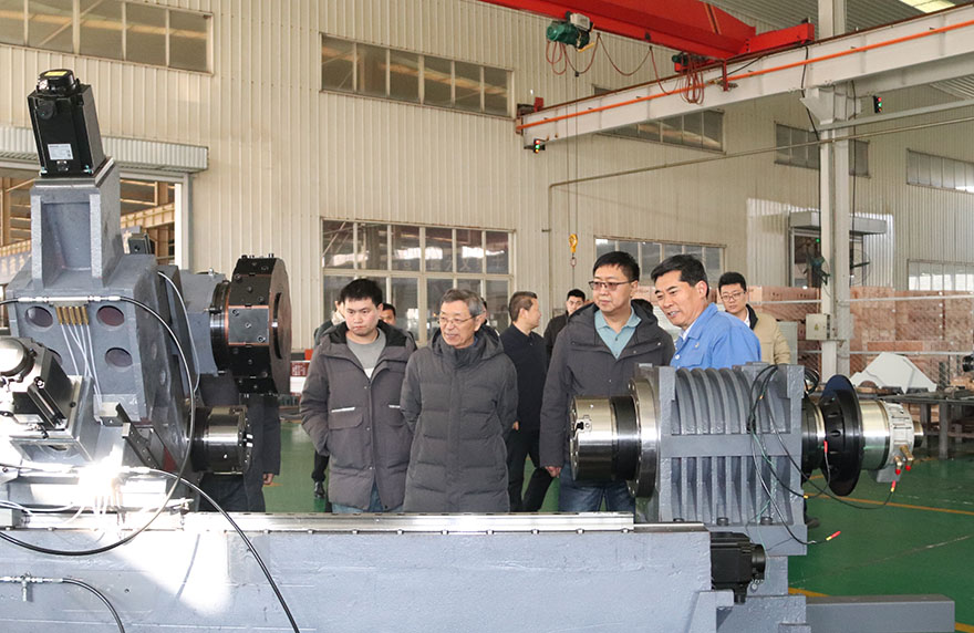  清華大學(xué)專家到我司考察調(diào)研